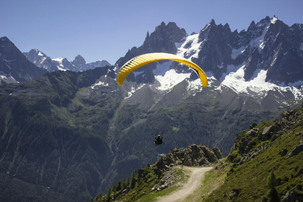 Anant Tour & Travels paragliding